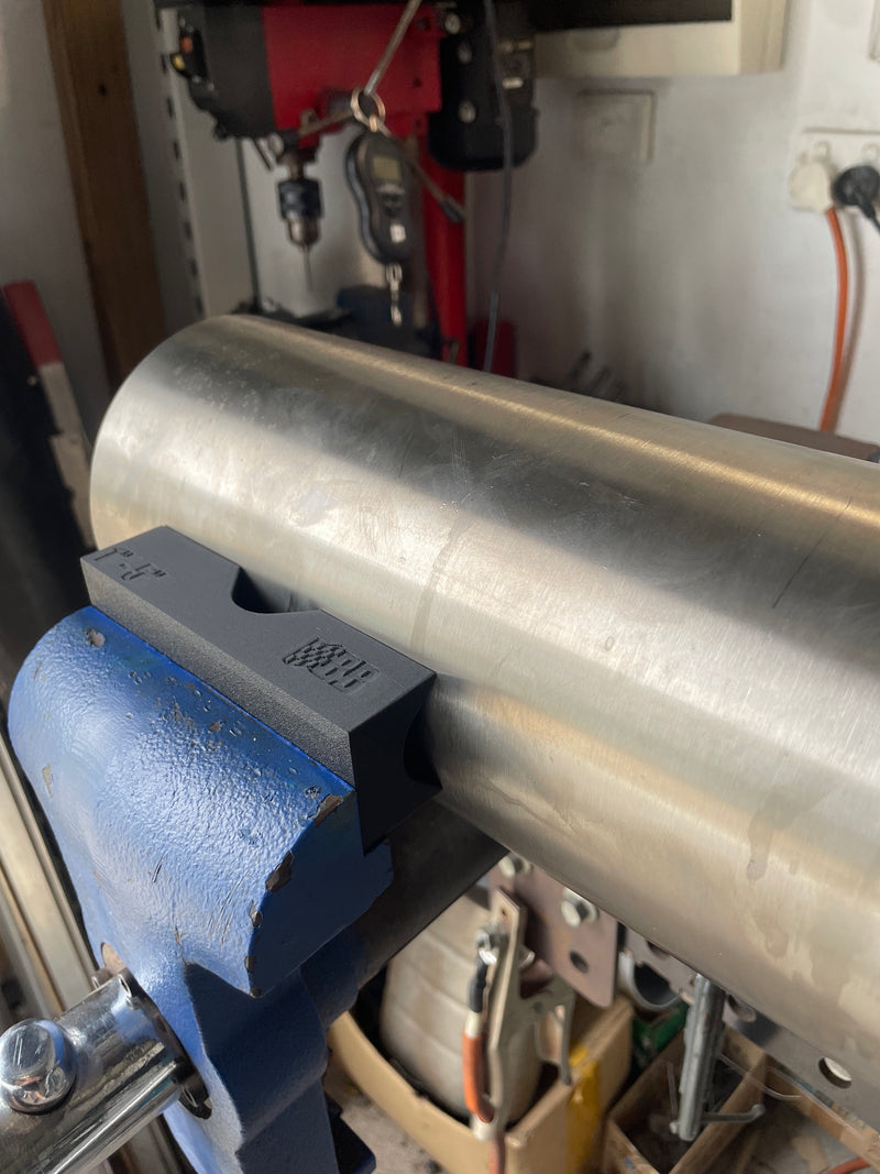 Load image into Gallery viewer, Tube Soft Jaws - 1"-5" Fits 5" Vice
