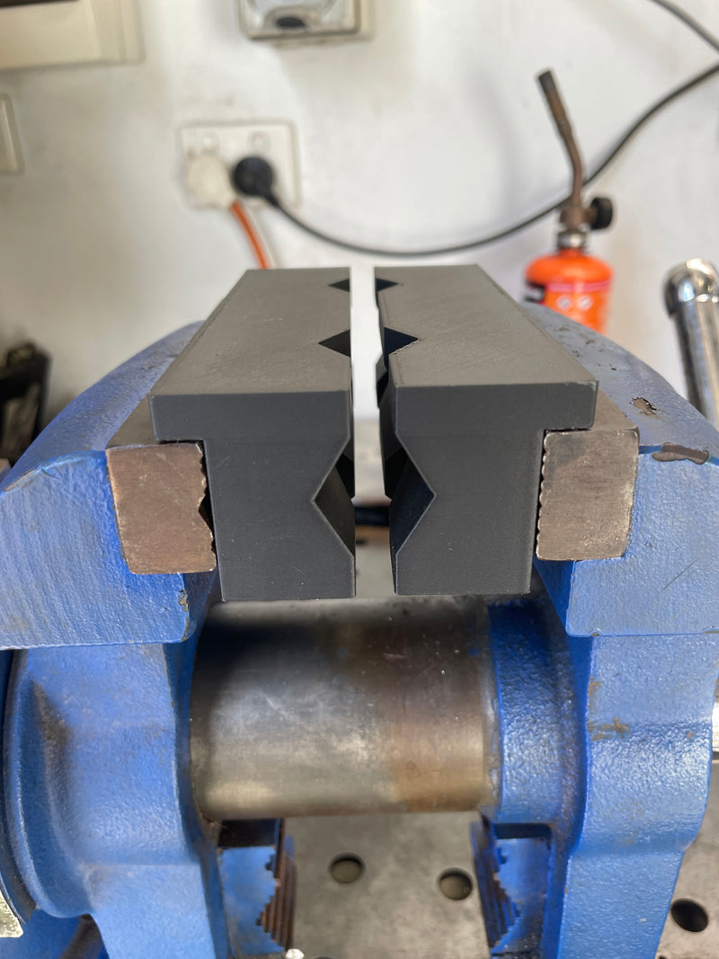 Load image into Gallery viewer, AN Fitting Soft Jaws Fits 5" Vice Jaws
