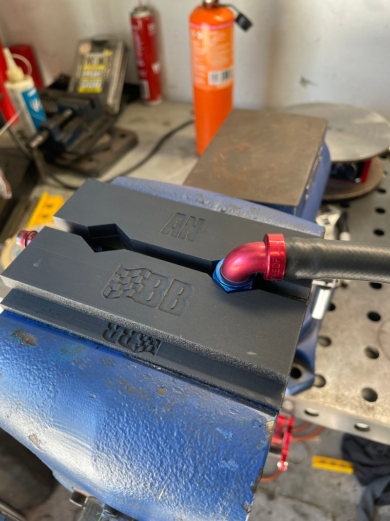 Load image into Gallery viewer, AN Fitting Soft Jaws Fits 5" Vice Jaws
